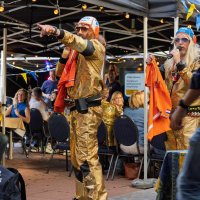Entertainment tussen de dinertafels