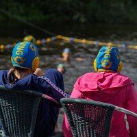 Jonge spelers volgen het toernooi