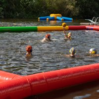 Waterpolo in het opblaasveld